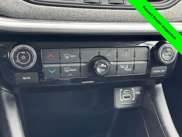 Used 2022 Jeep Compass Latitude image 18