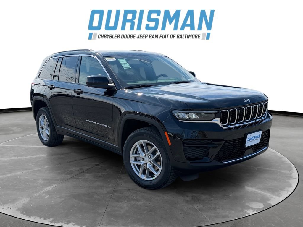 New 2026 Jeep Grand Cherokee Laredo image 1