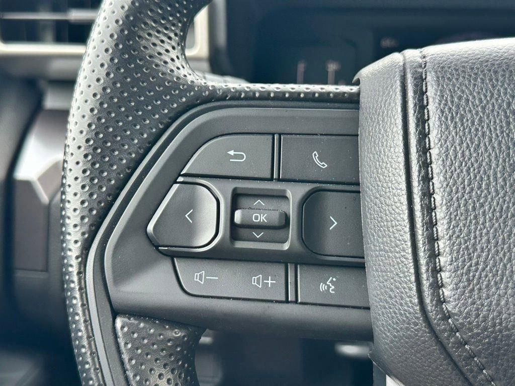 Used 2026 Toyota Tacoma SR5 RWD image 12
