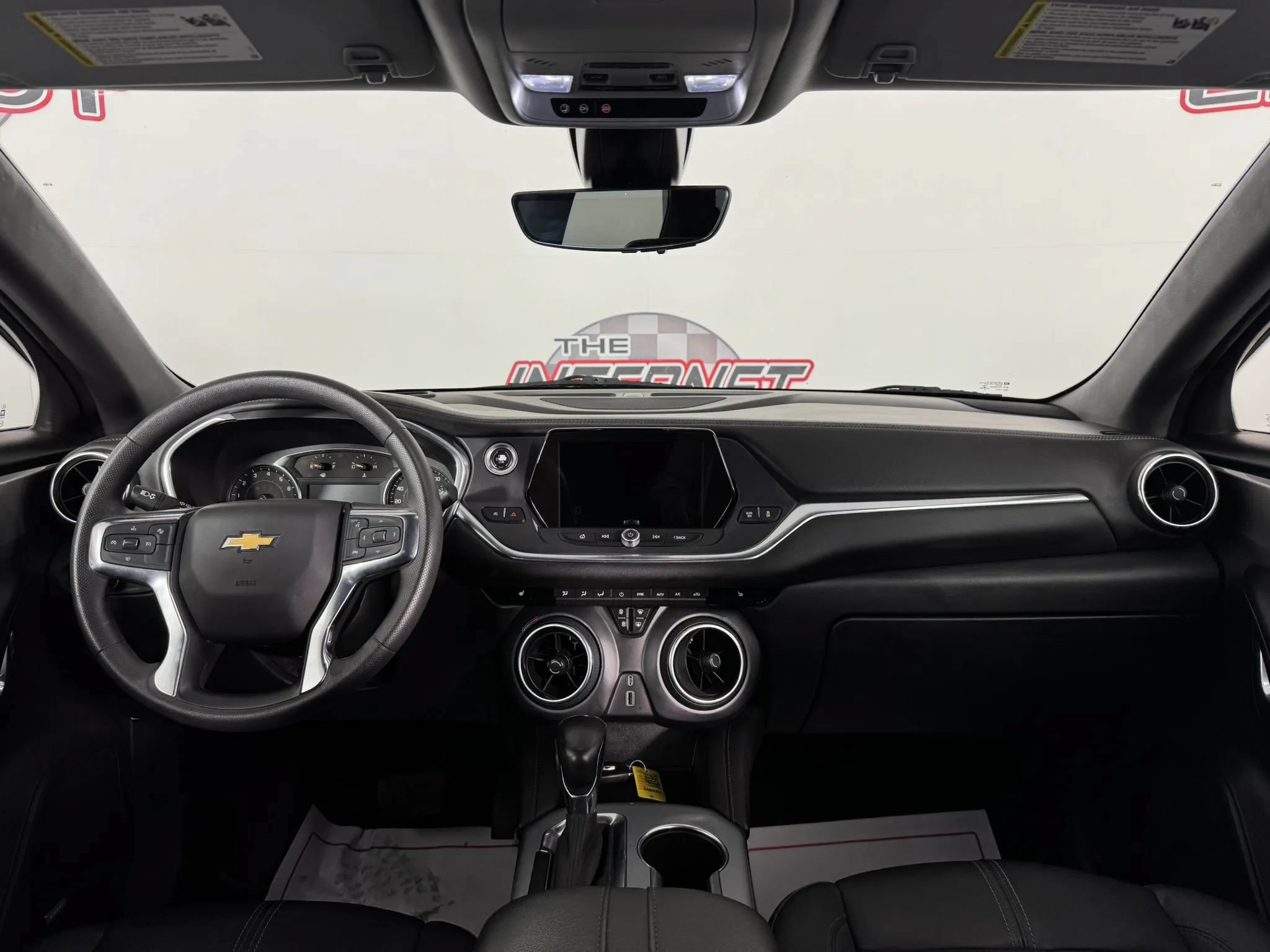 Used 2022 Chevrolet Blazer LT w/ Sound & Technology Package AWD/4WD image 11