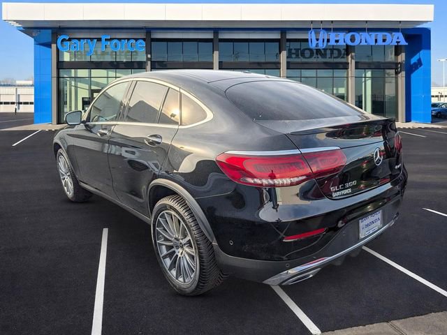 Used 2020 Mercedes-Benz GLC 300 4MATIC Coupe image 3