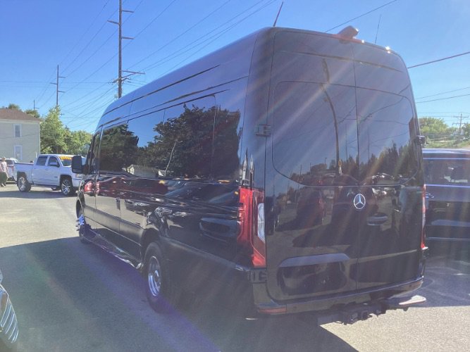 Used 2019 Mercedes-Benz Sprinter 170 image 4