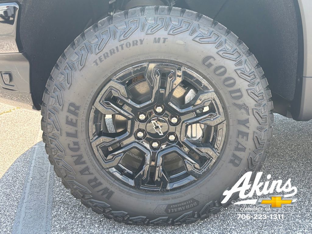 New 2026 Chevrolet Silverado 1500 ZR2 w/ Dark Appearance Package AWD/4WD image 11