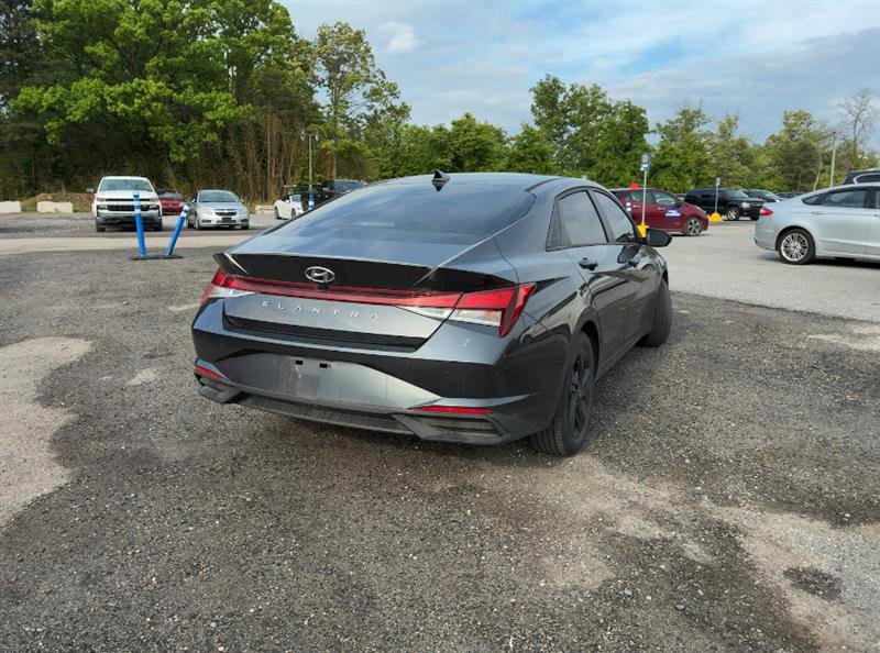 Used 2021 Hyundai Elantra SEL FWD image 8