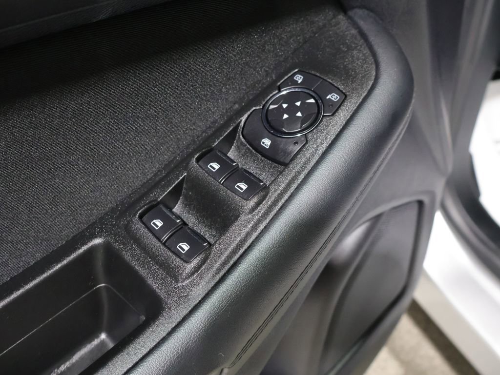 Used 2019 Ford Edge SE w/ Cargo Accessory Package AWD/4WD image 14