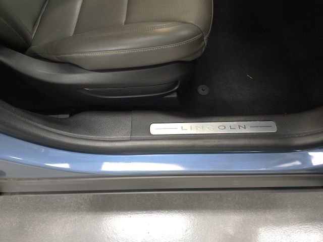 Used 2023 Lincoln Corsair AWD w/ Equipment Group 101A image 7