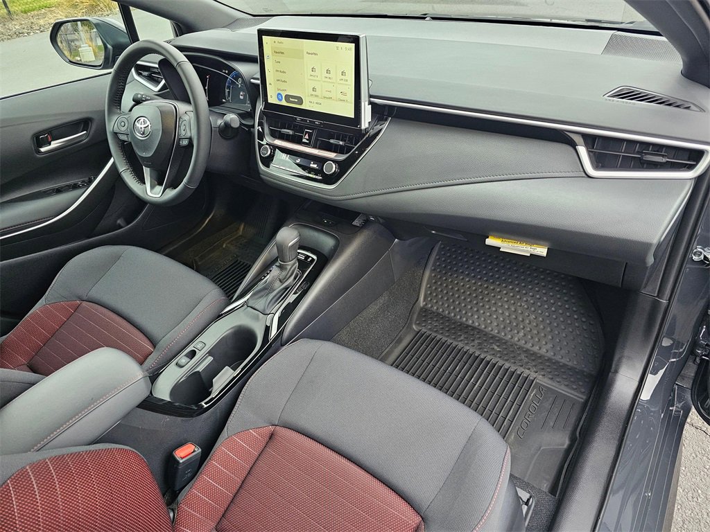 Used 2025 Toyota Corolla SE image 17