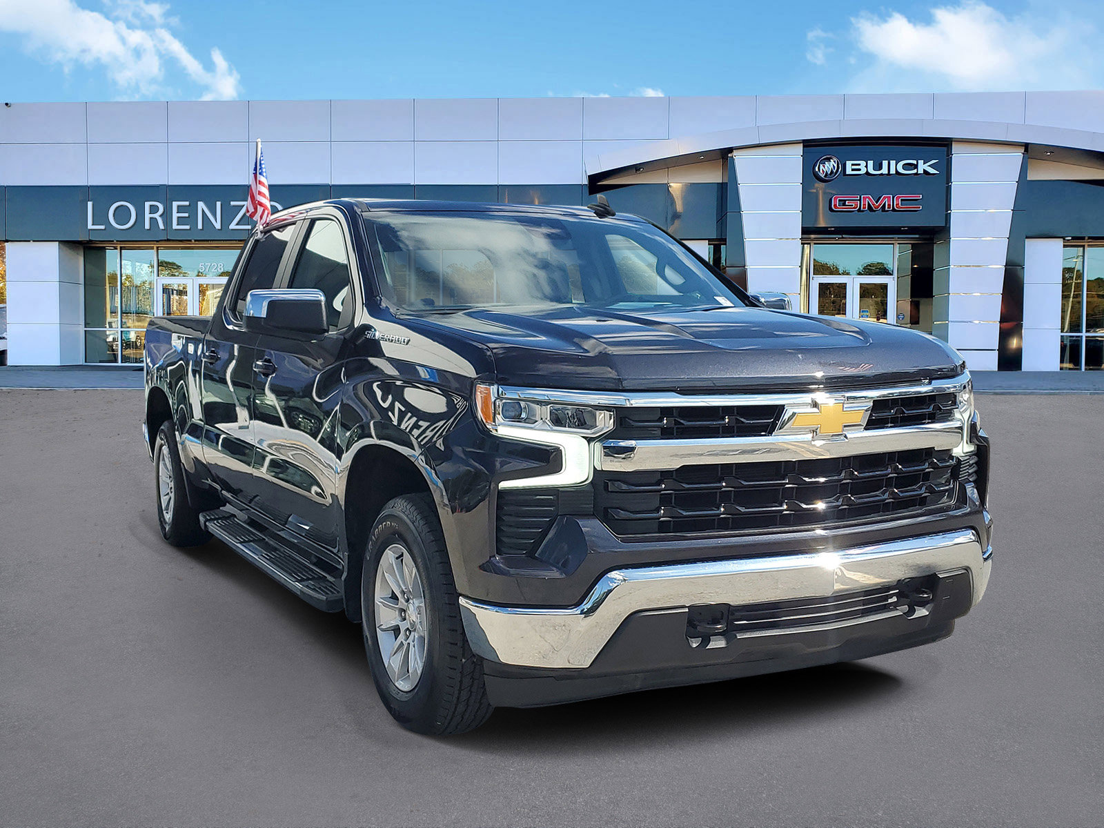 Used 2023 Chevrolet Silverado 1500 LT w/ Protection Package image 3