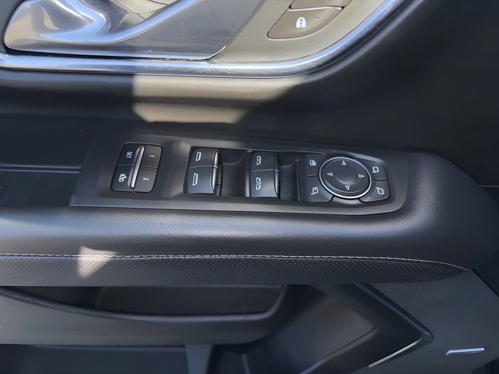 Used 2024 Chevrolet Tahoe Premier RWD image 30