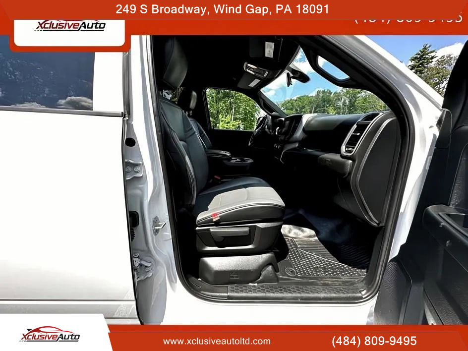 Used 2021 RAM 5500 Tradesman w/ Chrome Appearance Group image 11