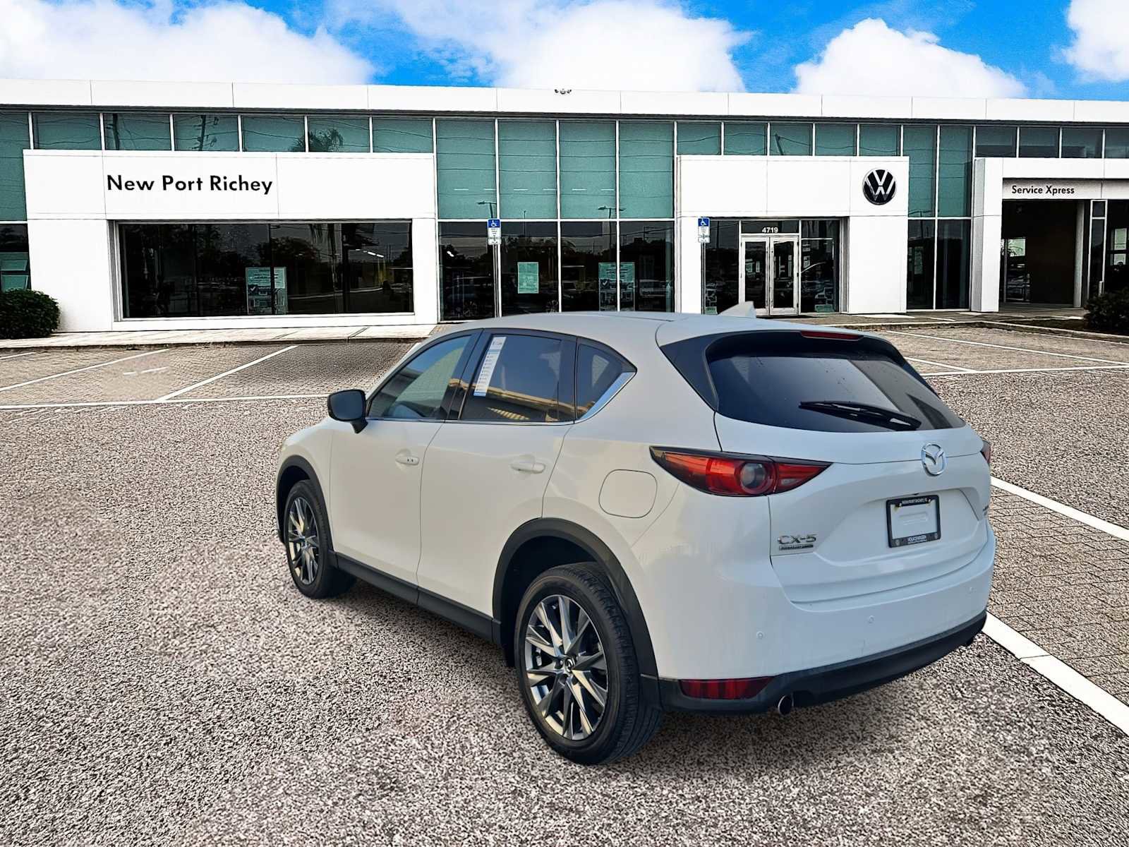 Used 2021 MAZDA CX-5 Signature image 6