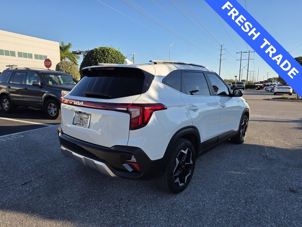 Used 2025 Kia Seltos EX w/ EX Sunroof Package image 6