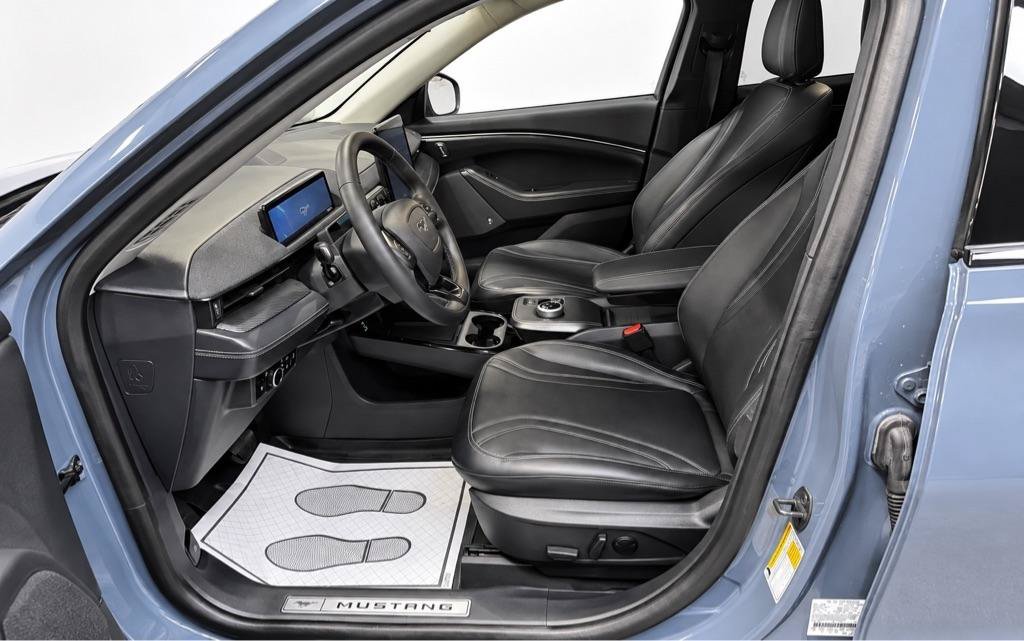 Used 2023 Ford Mustang Mach-E Premium AWD/4WD image 11