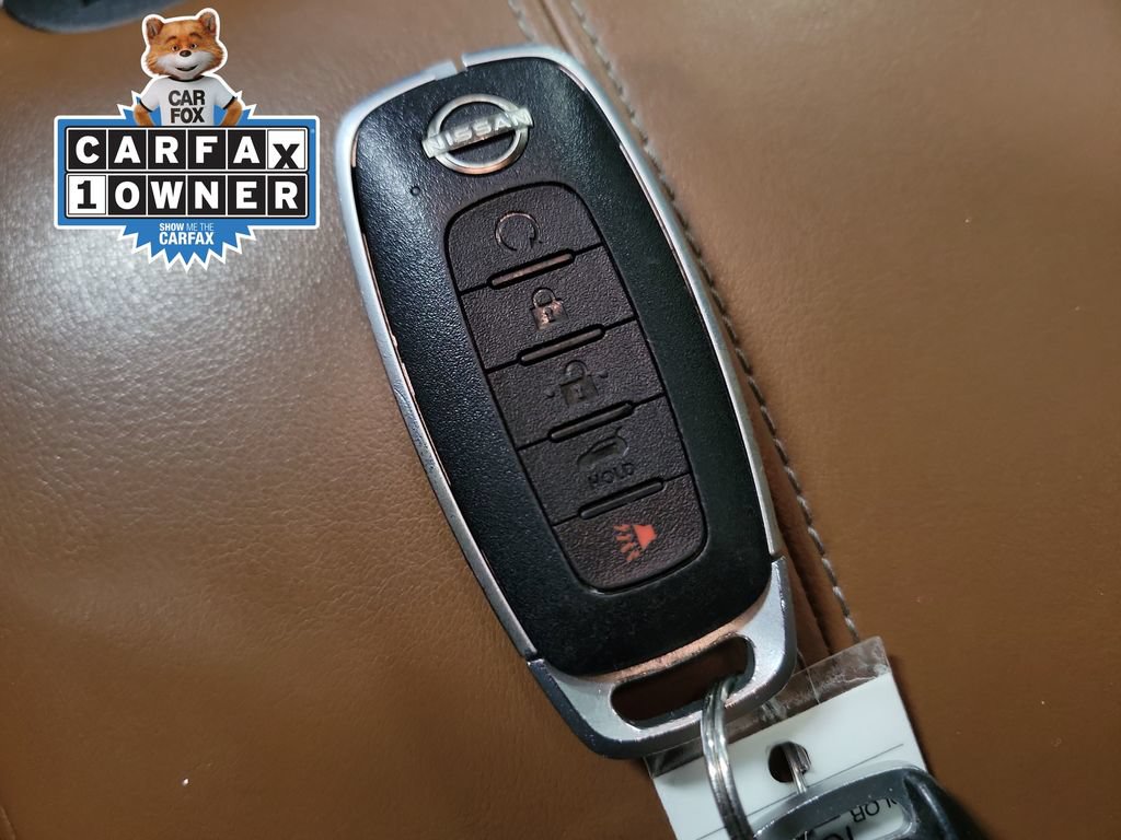 Used 2024 Nissan Pathfinder Platinum AWD/4WD image 20