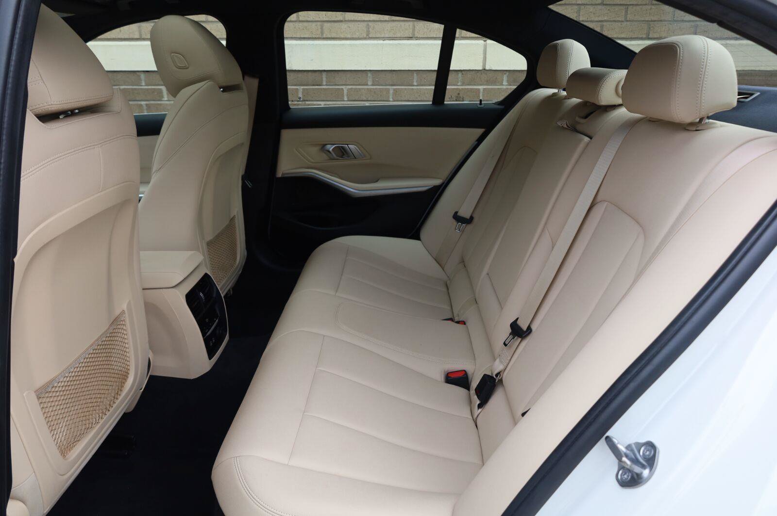 Used 2020 BMW 330i Sedan w/ Premium Package RWD image 23