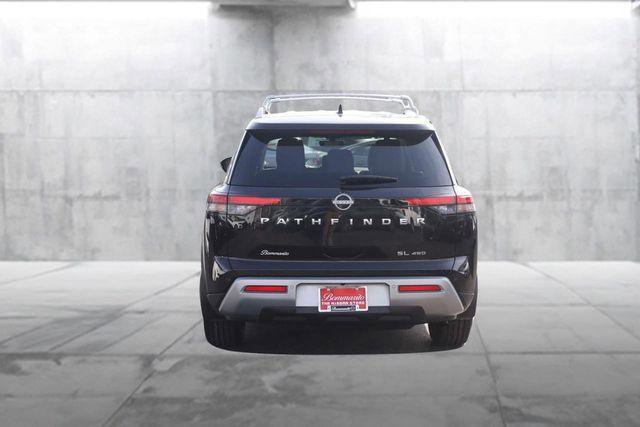 Used 2024 Nissan Pathfinder SL image 6