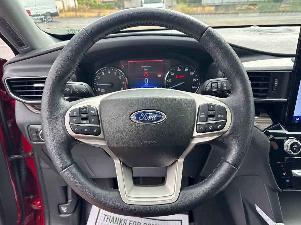 Used 2024 Ford Explorer Limited w/ Limited Technology Package AWD/4WD image 14