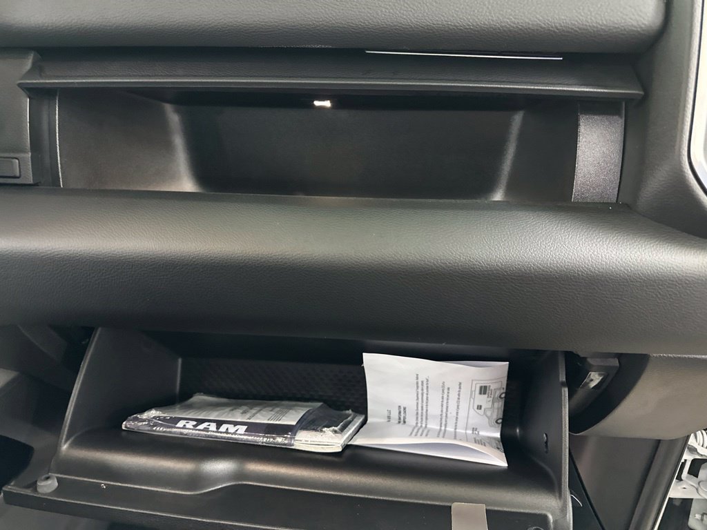 New 2026 RAM 3500 Laramie AWD/4WD image 24