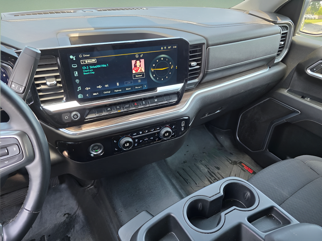 Used 2024 Chevrolet Silverado 1500 LT AWD/4WD image 28