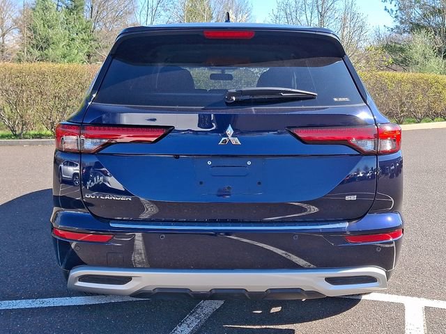 Used 2024 Mitsubishi Outlander SE image 5
