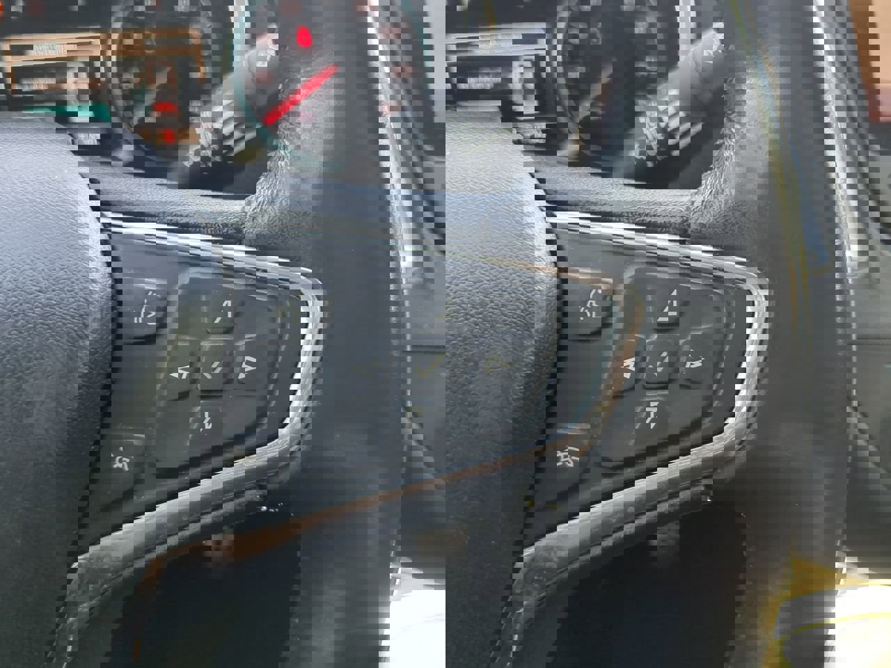 Used 2016 Chevrolet Malibu LT image 21