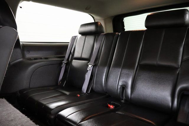 Used 2012 Chevrolet Suburban LT image 27