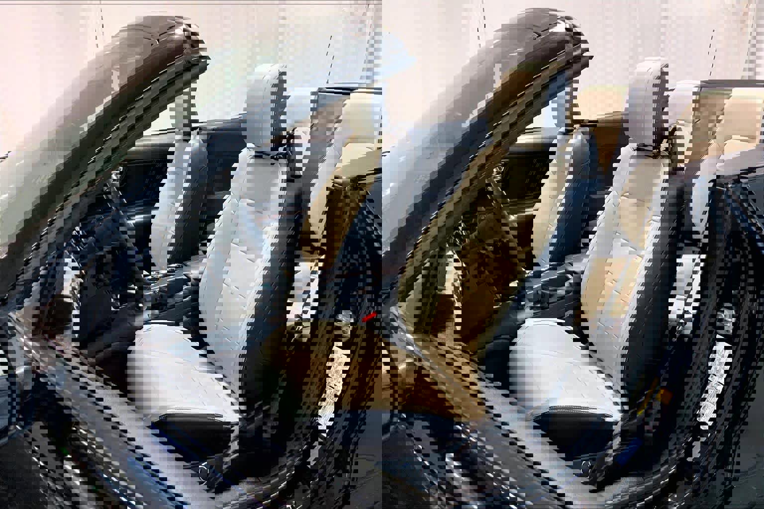 Used 2017 Ford Mustang Premium image 7