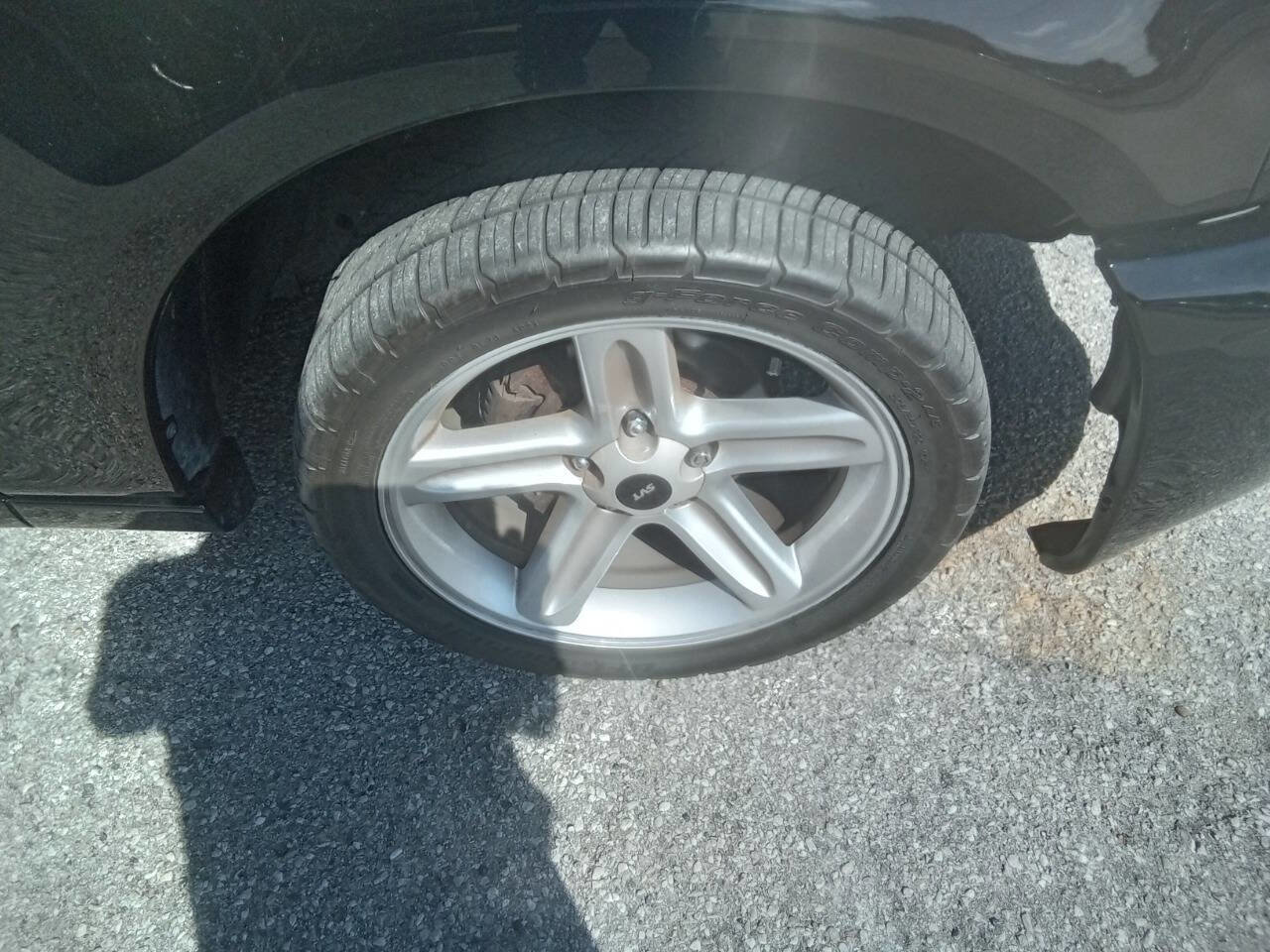 Used 2004 Ford F150 Lightning RWD image 5