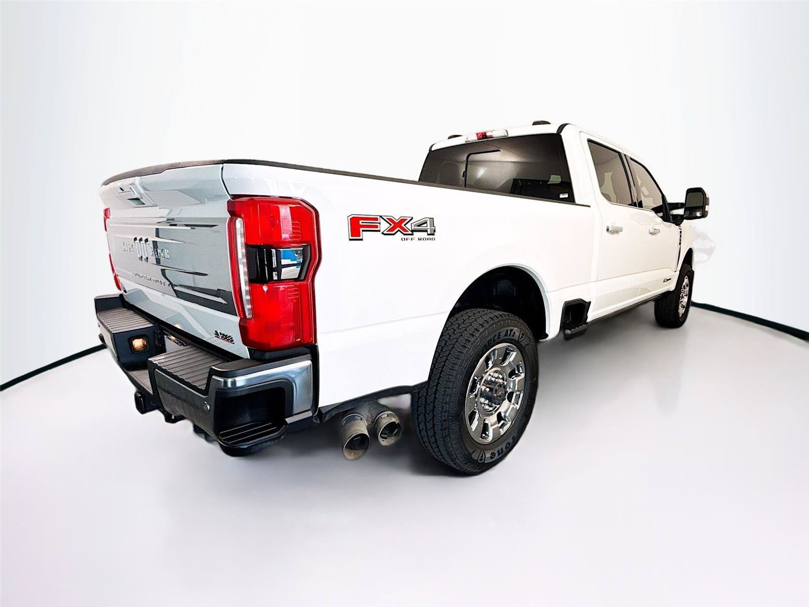 Used 2024 Ford F350 King Ranch w/ Chrome Package AWD/4WD image 36