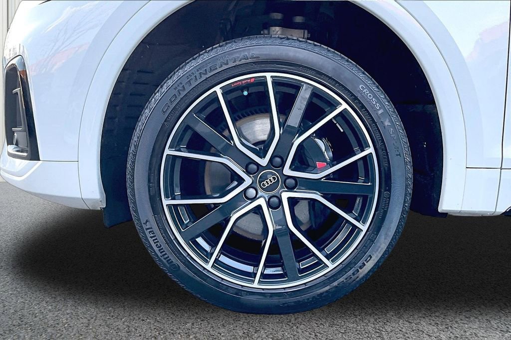 Used 2023 Audi SQ5 Premium Plus w/ Premium Plus Package image 34