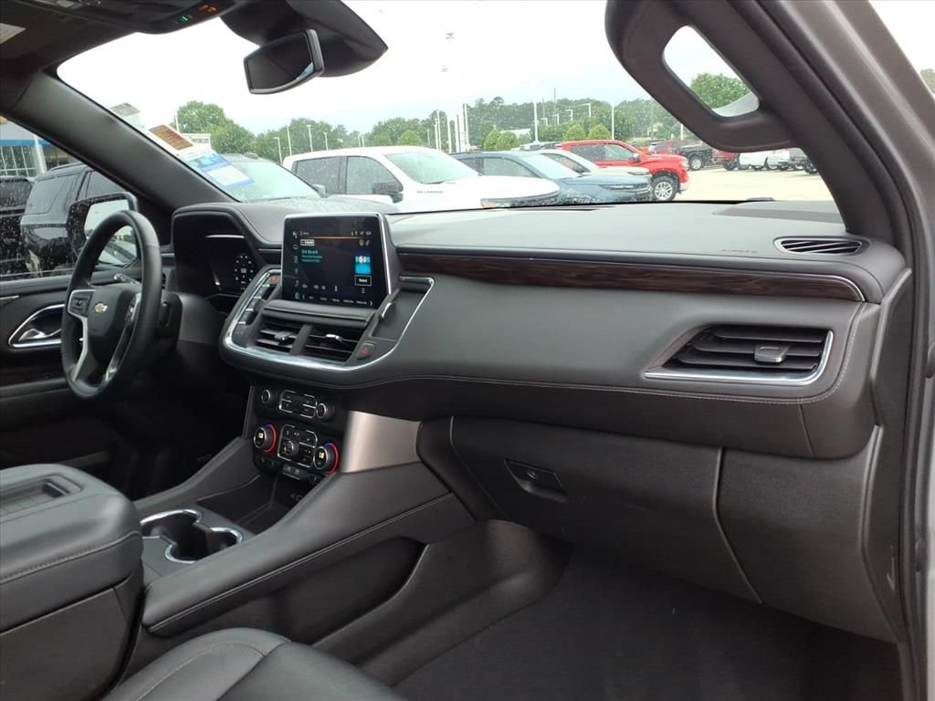Used 2023 Chevrolet Tahoe LT w/ Luxury Package AWD/4WD image 16