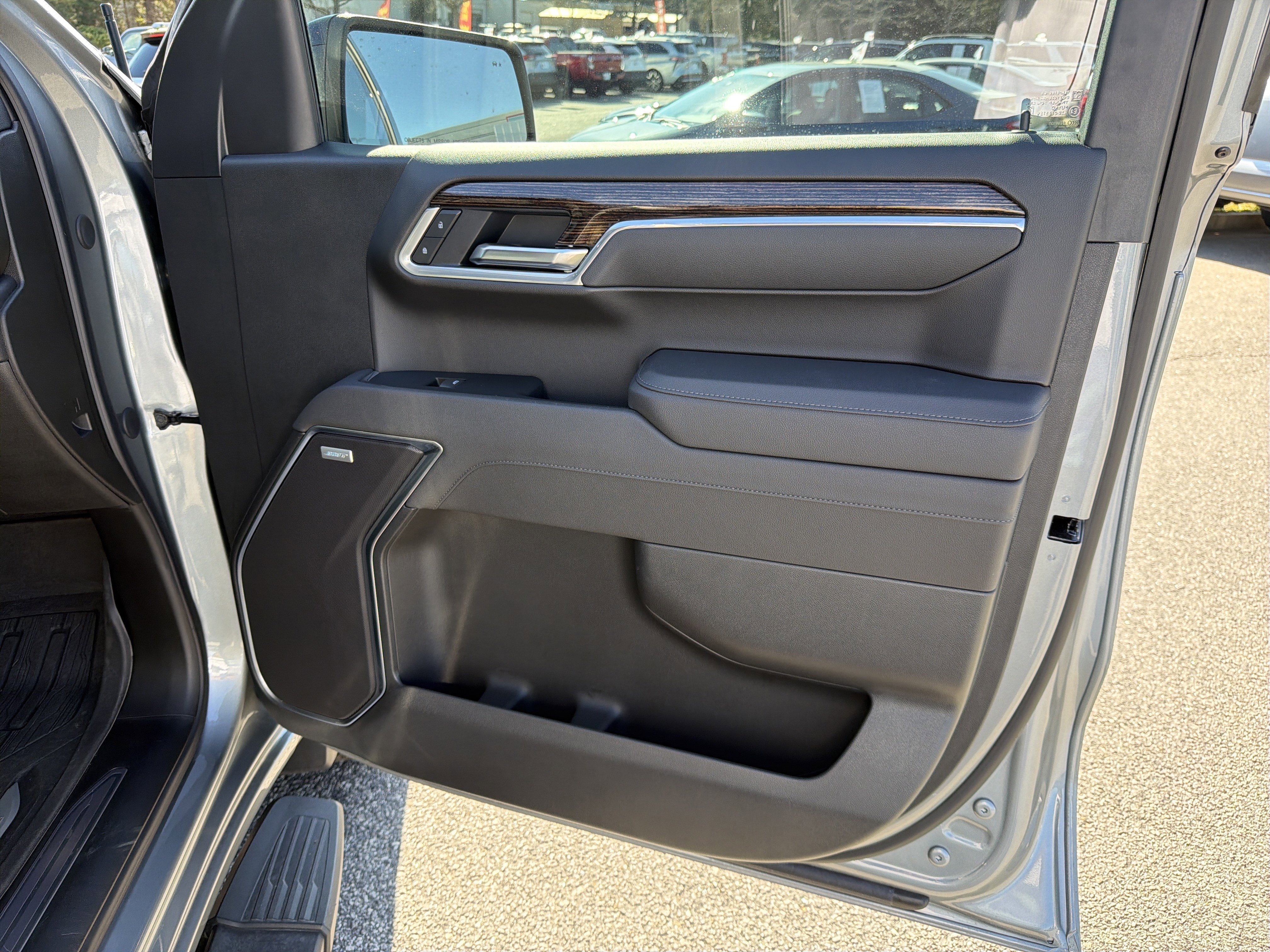 Used 2025 GMC Sierra 1500 Elevation w/ Elevation Premium Package image 26