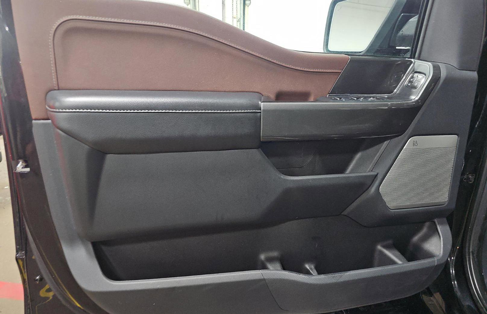 Used 2022 Ford F150 Lariat w/ Equipment Group 502A High image 13