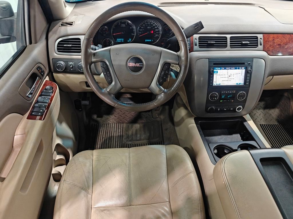 Used 2011 GMC Sierra 3500 SLT w/ SLT Convenience Package AWD/4WD image 4
