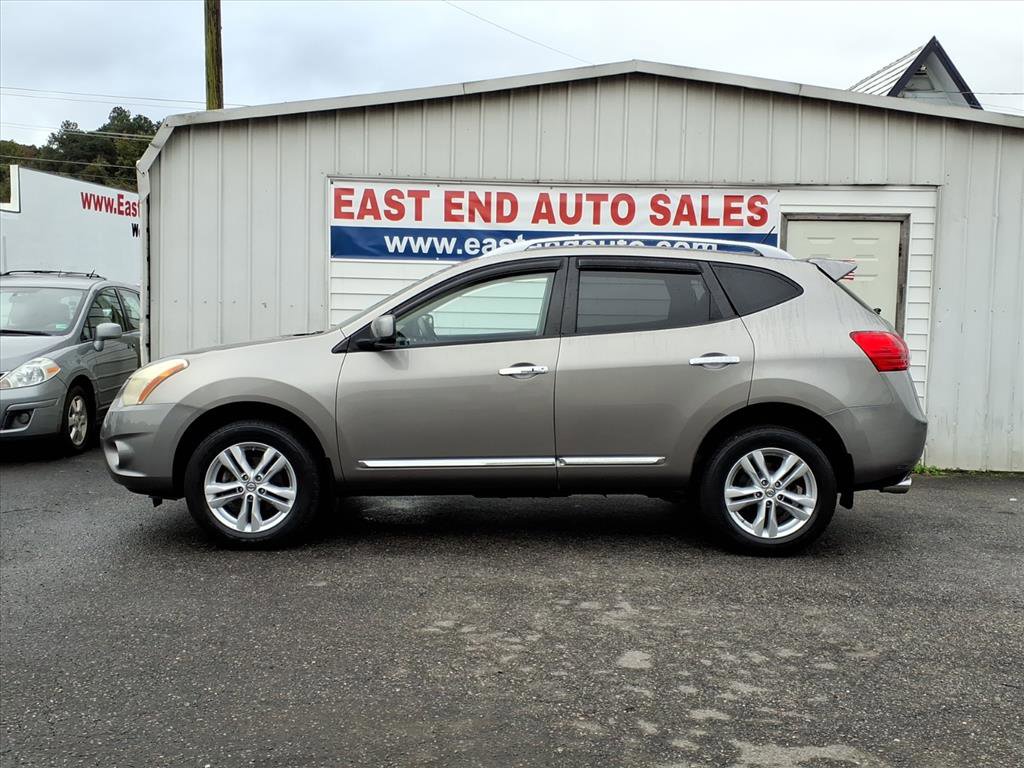 Used 2012 Nissan Rogue SV w/ Premium Pkg image 2