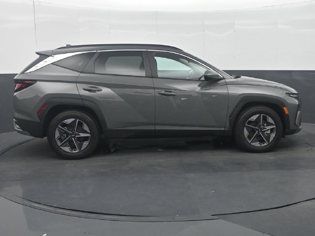 Used 2026 Hyundai Tucson SEL FWD image 8