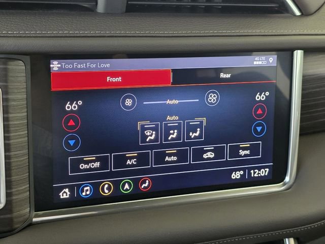 Used 2021 GMC Yukon Denali w/ Denali Premium Package AWD/4WD image 34