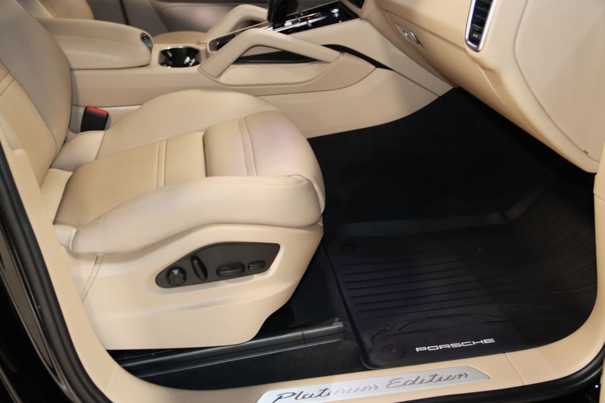 Used 2022 Porsche Cayenne Platinum Edition AWD/4WD image 60