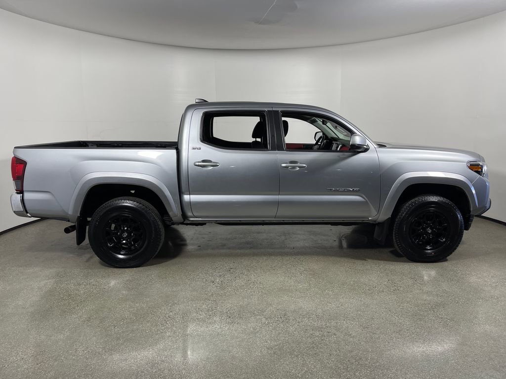 Certified 2022 Toyota Tacoma SR5 RWD image 2