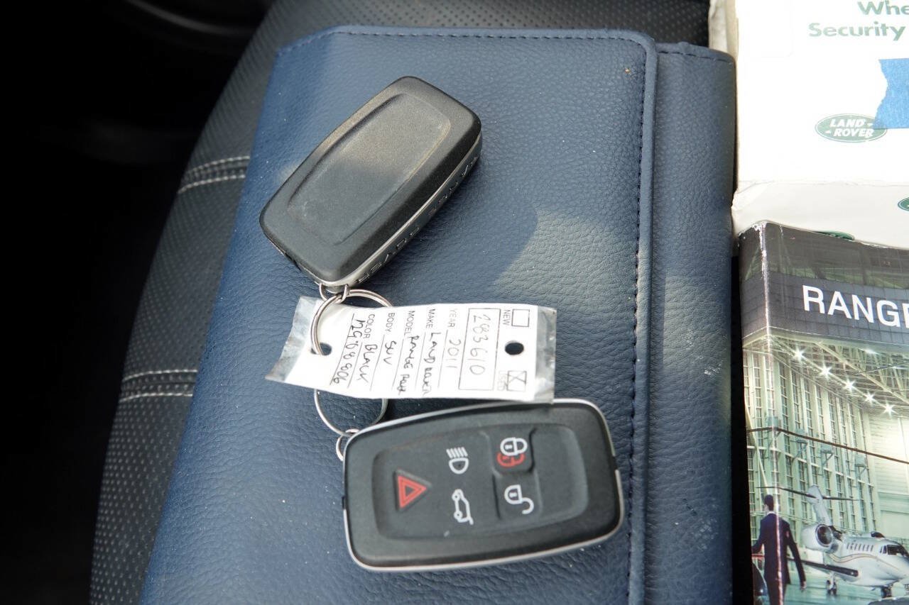 Used 2011 Land Rover Range Rover Sport Supercharged AWD/4WD image 97