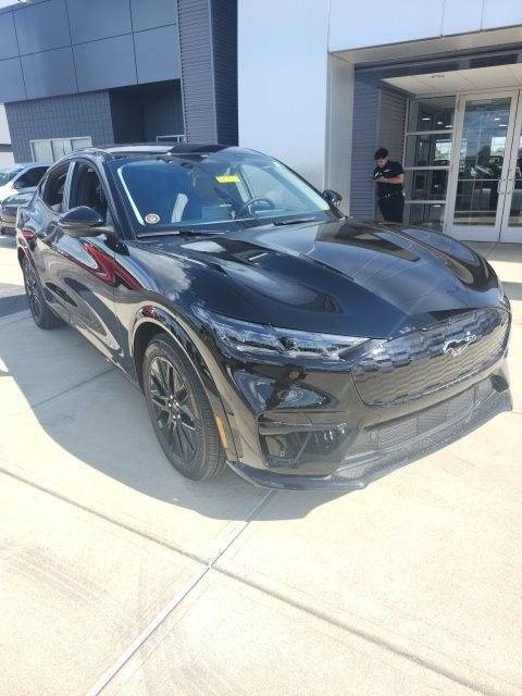 New 2025 Ford Mustang Mach-E Premium image 2