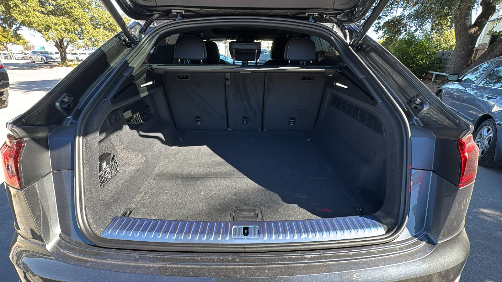 New 2026 Audi Q8 Premium Plus image 25