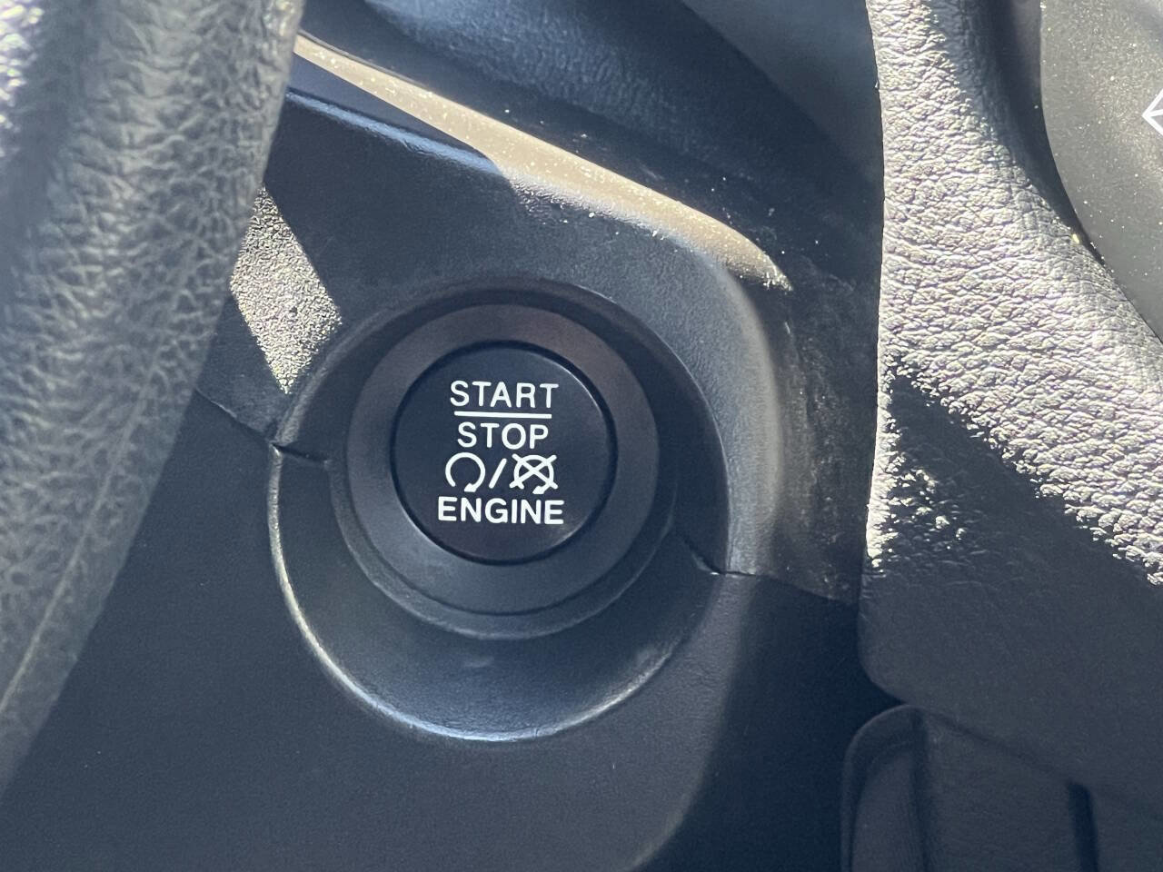 Used 2019 Jeep Compass Sport image 24