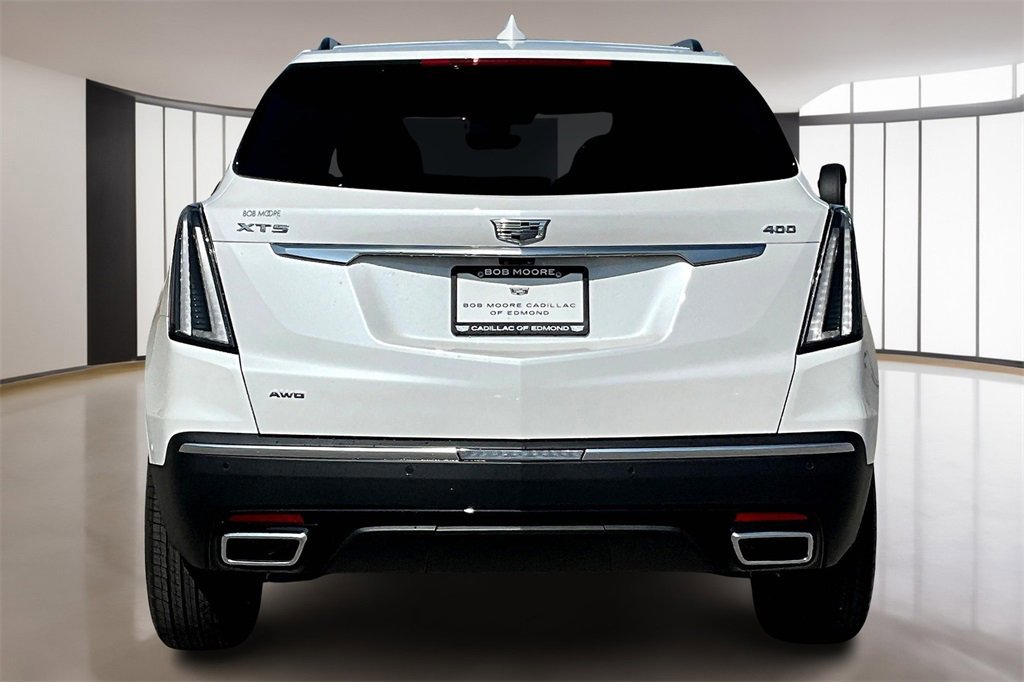 New 2025 Cadillac XT5 Sportv w/ LPO, Red Accent Package image 4