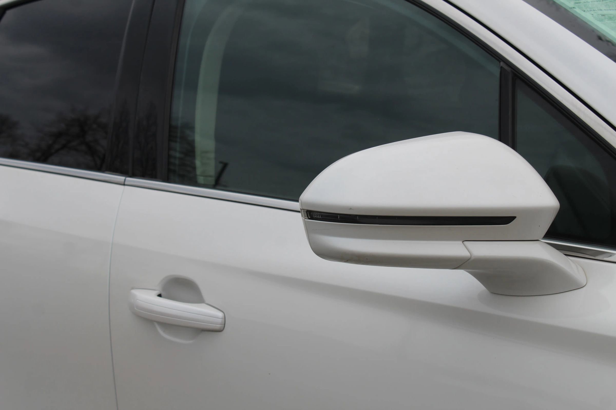 Used 2015 Lincoln MKC Sport Utility 4D w/ Equipment Group 102A Reserve image 38