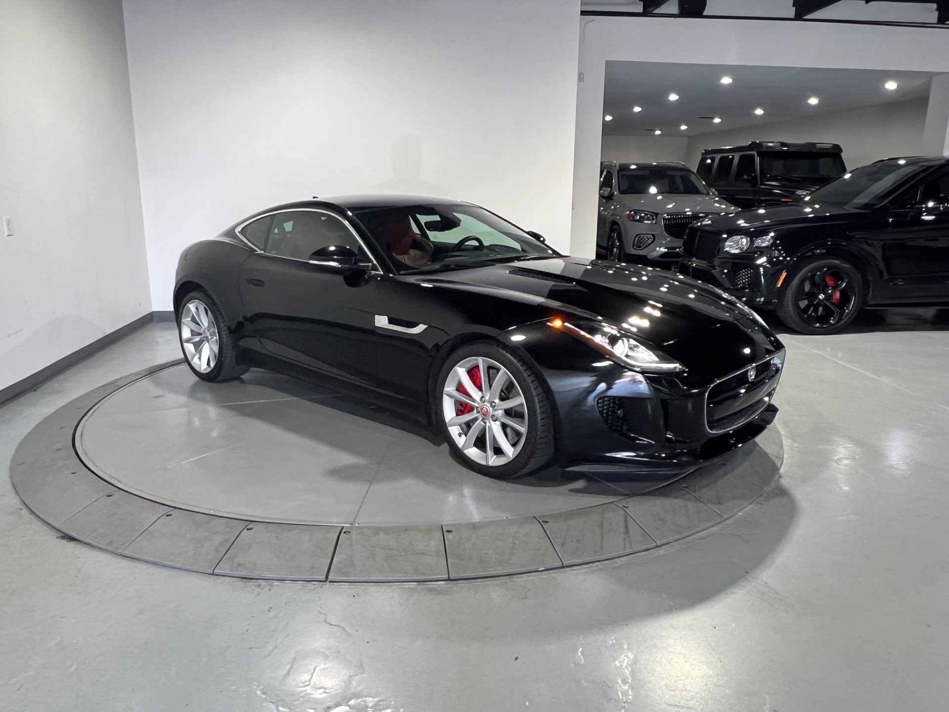 Used 2015 Jaguar F-TYPE S image 6