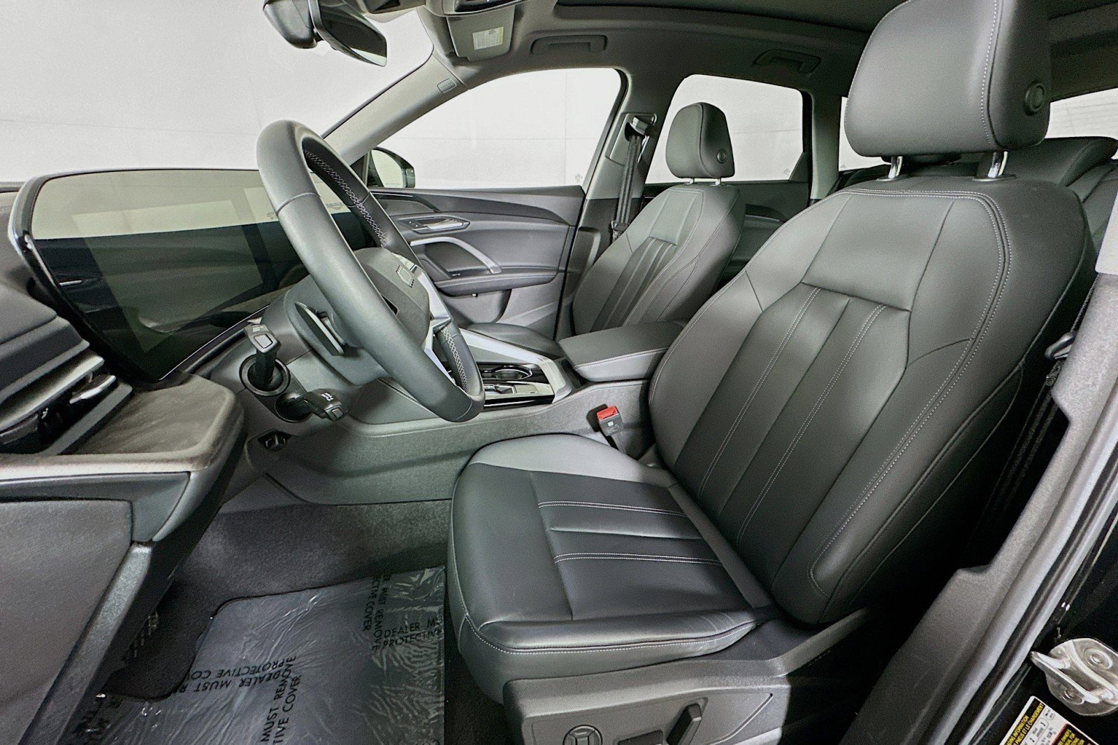 Used 2025 Audi Q5 Premium w/ Convenience Package image 18