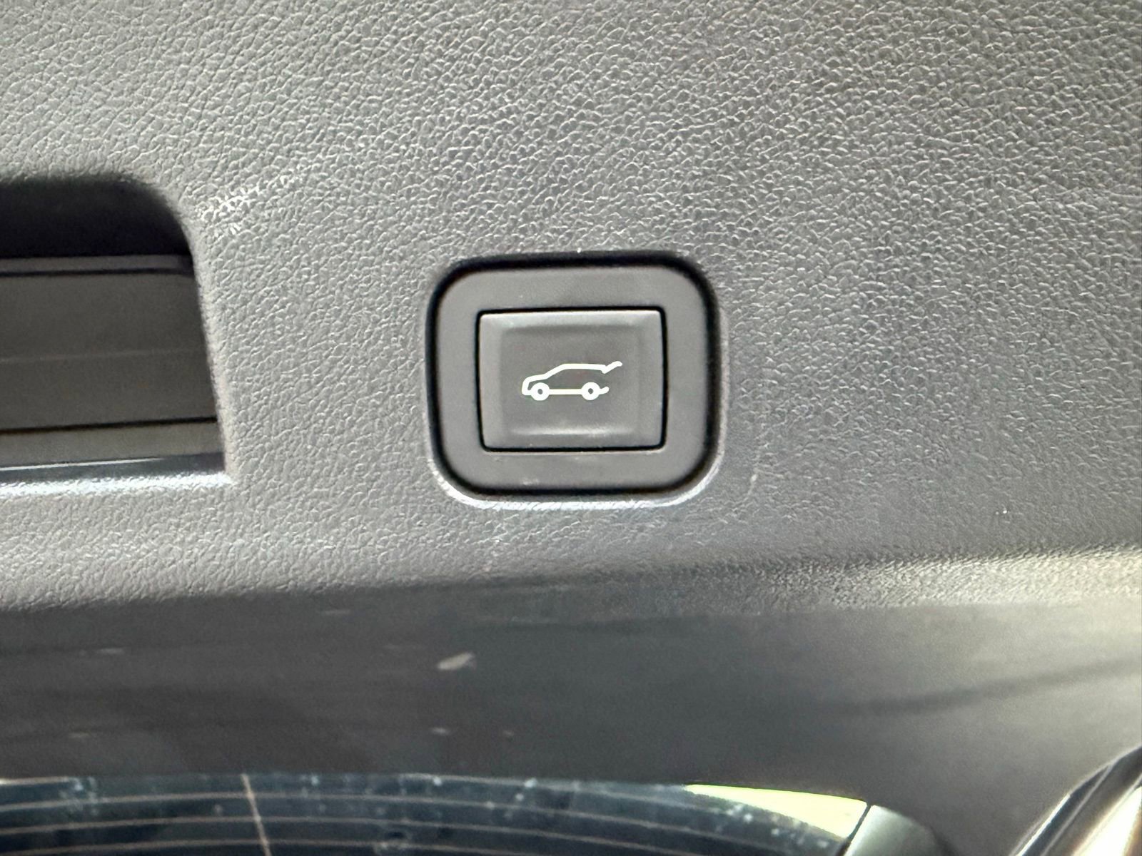 Used 2026 Chevrolet Traverse LT AWD/4WD image 41