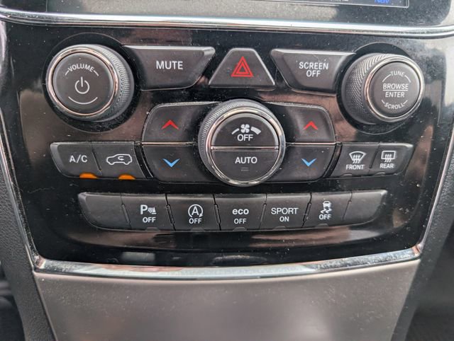 Used 2019 Jeep Grand Cherokee Limited AWD/4WD image 17
