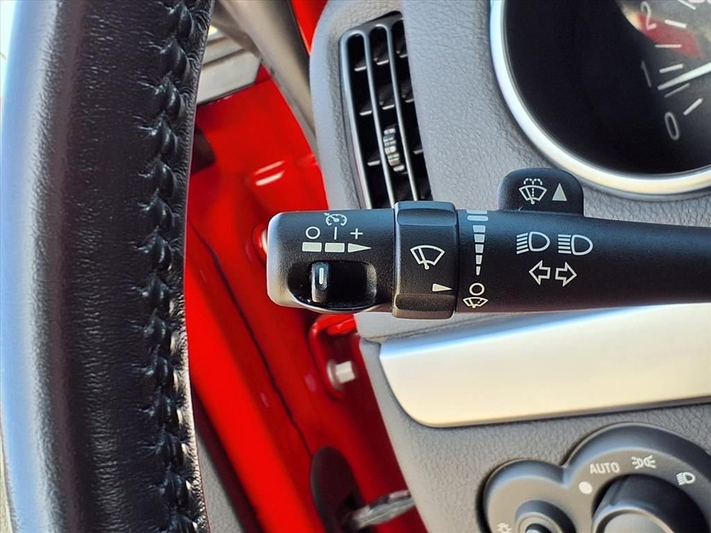 Used 2003 Chevrolet SSR w/ Preferred Equipment Group image 20